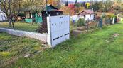 Prodej zahradní chaty s vlastním pozemkem / 400 m2 / na okraji města Příbram, ul. Ke stadionu, cena 1290000 CZK / objekt, nabízí 