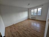 Kadaň, pronájem bytu 1+2, ul. Chomutovská čp. 1265, cena 10500 CZK / objekt / měsíc, nabízí 