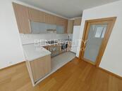 Prodej - pěkný byt 2+kk Holešov Novosady 57m2 sklep 5m2 + možnost dokoupit garáž 990tis,Kč