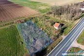 Pozemek/vinný sklep/ubytování, investiční charakter, k.ú. Vrbovec, u hlavního tahu Znojmo-Hatě, cena 1880000 CZK / objekt, nabízí 