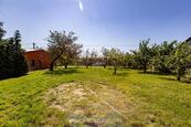 Prodej stavebního pozemku 600m2, k.ú. Dyjákovice u Znojma, cena 2500 CZK / m2, nabízí Nemovitosti Znojmo s.r.o.