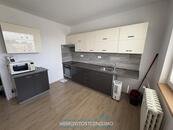 Zrekonstruovaný 1+1 se vším, co potřebujete balkon, sklep i skvělá poloha, cena 10500 CZK / objekt / měsíc, nabízí