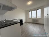 Pronájem bytu 1+kk (č. 811), 20m2, dům po revitalizaci, ul. Holandská, Znojmo, cena 6640 CZK / objekt / měsíc, nabízí