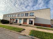 Miroslav: Pronájem 700 m2 sklad,výroba, eshop s rampou, parkováním a topením za bezkonkurenční cenu, cena 50 CZK / m2 / měsíc, nabízí 