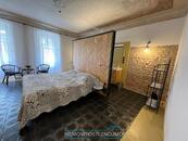 Exkluzivní byt 2+kk, architektonický skvost, centrum Znojma, cena 12500 CZK / objekt / měsíc, nabízí Nemovitosti Znojmo s.r.o.