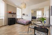 Prodej bytu 1+kk, 33 m2, k tomu velký sklep 8 m2 Znojmo, Na Rejdišti, cena 2950000 CZK / objekt, nabízí 