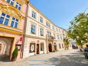 Pronájem komerční nemovitosti, 96m2, 3 kanceláře s kuchyňkou, ul. Horní náměstí, Znojmo, cena 13000 CZK / objekt / měsíc, nabízí 
