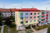 Prodej bytu 3+1 s balkonem, dům po revitalizaci, k.ú. Hodonice u Znojma, cena 4190000 CZK / objekt, nabízí 
