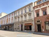 3+1 v centru Znojma, ale s klidem do vnitrobloku, cena 13000 CZK / objekt / měsíc, nabízí 