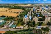 Pronájem zařízeného bytu 2+1 s lodžií, dům po revitalizaci, ul. Holandská, Znojmo, cena 12000 CZK / objekt / měsíc, nabízí 