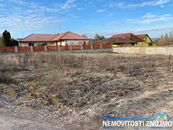 Pronájem pozemku, 600m2, rovina, čtvercový tvar, k.ú. Nový Šaldorf u Znojma, cena 3500 CZK / objekt / měsíc, nabízí 
