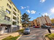 Pronájem bytu 3+1 s balkonem, po kompletní rekonstrukci, ul. Gagarinova, Znojmo, cena 18000 CZK / objekt / měsíc, nabízí 