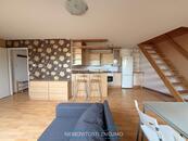 Podkrovní byt 2+kk v blízkosti centra Znojma, cena 11500 CZK / objekt / měsíc, nabízí 