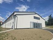 Pronájem garáže v garážovém domě , cena 2400 CZK / objekt / měsíc, nabízí 