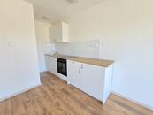 Pronájem nového bytu 2+kk ul.Husova Třebíč , cena 13500 CZK / objekt / měsíc, nabízí Jana Vitásková - Realitní makléř