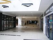 Pronájem obchodních prostor 60 m2, P5, Prusíkova ul., cena 22613 CZK / objekt / měsíc, nabízí 