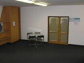 Samostatná kancelář v administrativní budově, P9 - Běchovice, cena 5498 CZK / objekt / měsíc, nabízí Realitní agentura Starlet s.r.o.