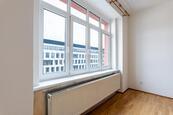 Prostorný světlý byt 2+kk/B, Praha 4, nedaleko metra Pražského povstání, cena 8250000 CZK / objekt, nabízí Realitní agentura Starlet s.r.o.