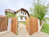 Pronájem moderního bytu 2+kk s terasou a zahradou Čemíny u Plzně, cena 15900 CZK / objekt / měsíc, nabízí 