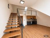 Pronájem moderního mezonetového bytu 1+kk s galerií, 54,1 m², Úherce u Nýřan, cena 19000 CZK / objekt / měsíc, nabízí Nemovitost s odhadem s. r. o.