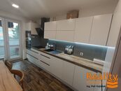 prodej rekonstruovaného bytu 2+1 Otrokovice, cena 4450000 CZK / objekt, nabízí 