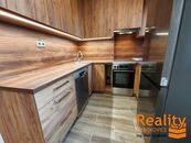 Pronájem rodinného domu 3+kk, cena 17000 CZK / objekt / měsíc, nabízí Reality Otrokovice - Radana Šímová