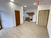 Pronájem bytu 1+kk, Hranice, ul. Galašova, 24 m2, cena 11000 CZK / objekt / měsíc, nabízí elreality, s.r.o.