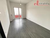 Pronájem kanceláře, Hranice, ul. Tř. 1. máje, 45 m2, cena 8000 CZK / objekt / měsíc, nabízí elreality, s.r.o.