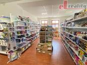 Pronájem obchodních prostor, Hranice, ul. 28. října, 100 m2, cena 14000 CZK / objekt / měsíc, nabízí 