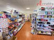 Pronájem obchodních prostor, Hranice, ul. 28. října, 100 m2, cena 14000 CZK / objekt / měsíc, nabízí 