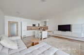 Pronájem bytu 3+kk, 86 m s terasou a garážovým stáním, Praha 10 Uhříněves, rezidence VIVUS, cena 33500 CZK / objekt / měsíc, nabízí bohumilkubec.cz s.r.o.