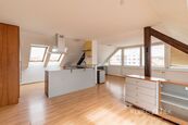 Pronájem 2+kk, 66 m2, Sezimova 2062 Tábor, cena 12000 CZK / objekt / měsíc, nabízí 
