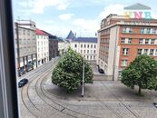 Pronájem světlého a prostorného bytu 3+1 s balkonem, 140 m2, v centru Olomouce, cena 25000 CZK / objekt / měsíc, nabízí VNB reality s.r.o.