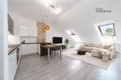Prodej podkrovního bytu 3+kk s parkovacím stání v Milovicích (okr. Nymburk), cena 6399000 CZK / objekt, nabízí 