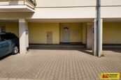 Brno - Špapanice, pronájem polokrytého parkovacího stání, 60 m2 - parkovacího stání, cena 3000 CZK / objekt / měsíc, nabízí 