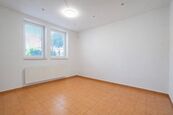 Rousínov, pronájem komerčního prostoru, 40 m2 komerce, cena 10000 CZK / objekt / měsíc, nabízí COLOSEUM NEMOVITOSTI s.r.o.