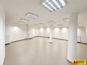 Blansko, pronájem obchodního / kancelářského prostoru, 79 m, kuchyňka - komerce, cena 12800 CZK / objekt / měsíc, nabízí 