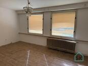 Pronájem bytu 3+1, 90 m2, přízemí, v obci Hošťálkovy, cena 11000 CZK / objekt / měsíc, nabízí 