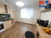 Pronájem rodinného domu 4+1 se zahradou , Mladá Boleslav, Čejetice, il. Gorkého, cena 32000 CZK / objekt / měsíc, nabízí 