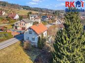 Prodej rodinného domu s terasou, garáží a rozlehlým pozemkem 1 890 m Chuchelna, okres Semily, cena 4800000 CZK / objekt, nabízí RK BOHEMIA s.r.o.