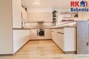 Pronájem 3kk 77m2, Hostivice, ul. Komenského, balkon, sklep, parkovací stání, cena 29500 CZK / objekt / měsíc, nabízí 