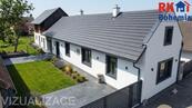 Rodinný dům s velkým potenciálem rekonstrukce a půdní vestavby - Velké Chvalovice, pozemek 688 m2, cena 4990000 CZK / objekt, nabízí RK BOHEMIA s.r.o.