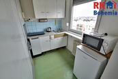 Pronájem 1kk 30m2, P4 Chodov, ul. Benkova, cena 13000 CZK / objekt / měsíc, nabízí RK BOHEMIA s.r.o.