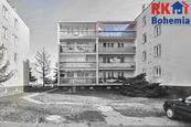 Prodej bytu 3+1 se sklepem a zasklenou lodžií v Českém Brodě, v ulici Rokycanova, cena 5990000 CZK / objekt, nabízí 