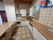 Prostorný byt 4+1, 100 m2, Mladá Boleslav, Čejetice, ul. Koněvova, cena 30000 CZK / objekt / měsíc, nabízí 
