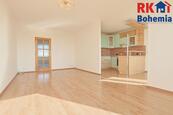 Pronájem 3+1 74m2 P9 Střížkov, lodžie, sklep, klimatizace, metro, cena 23000 CZK / objekt / měsíc, nabízí RK BOHEMIA s.r.o.