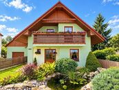 Rodinný dům s bazénem, pergolou a garáží, cena 8900000 CZK / objekt, nabízí KAPITOL Reality