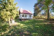 PRODEJ | Chata 82 m² | MALÁ LEČICE | pozemek 1 696m² | ZASTŘEŠENÁ TERASA | sklep | , cena 5030000 CZK / objekt, nabízí 