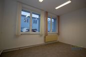 Pronájem kanceláře v komerčním areálu Brandýs nad Labem - Neplatíte provizi, cena 7700 CZK / objekt / měsíc, nabízí 