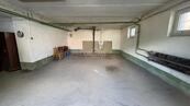  Garáž pro tři auta | 52,9 m² | Elektřina, voda, okna, cena 899000 CZK / objekt, nabízí 